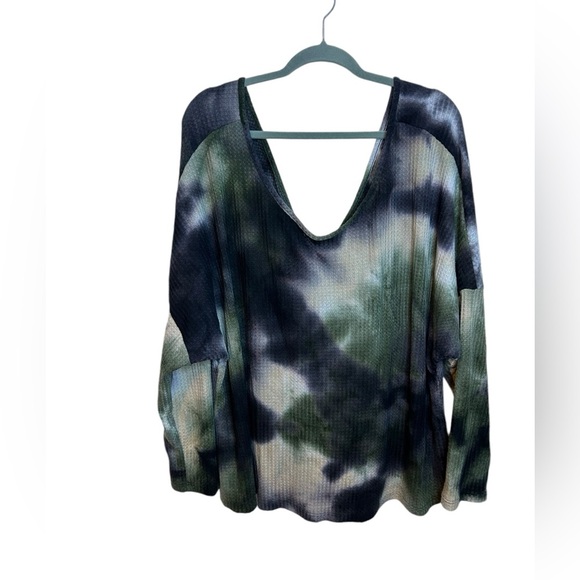 NWT Discreet Tie Dye Waffle Knit Twist Back Top - Picture 1 of 4